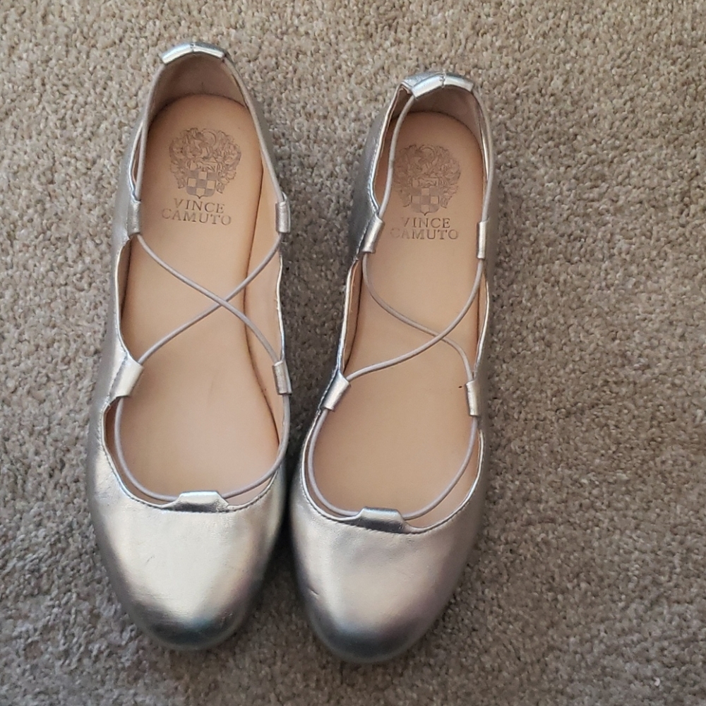 Vince Camuto Size 8/38 Ballet Slippers